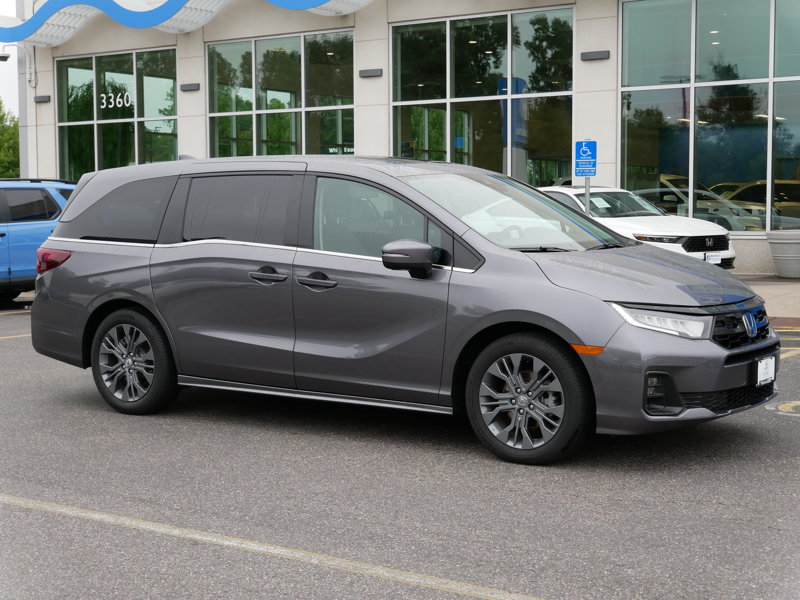 Certified 2025 Honda Odyssey Touring image 1
