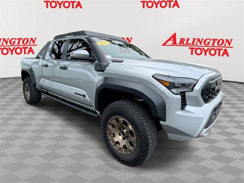Certified 2025 Toyota Tacoma Trailhunter image 1