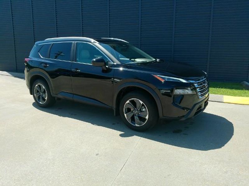 Certified 2024 Nissan Rogue SV w/ SV Premium Package image 1