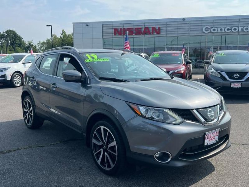 Certified 2019 Nissan Rogue Sport SL w/ Premium Package image 1