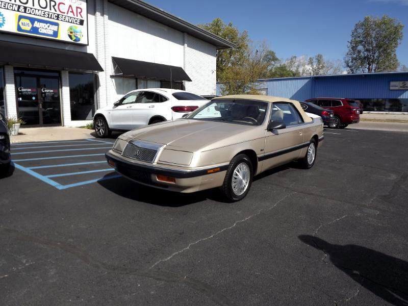 Used 1992 Chrysler LeBaron LX image 1