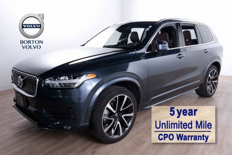 Certified 2022 Volvo XC90 T6 Momentum image 1