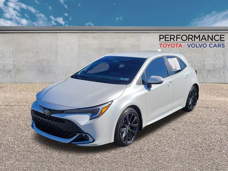 Certified 2025 Toyota Corolla XSE image 1
