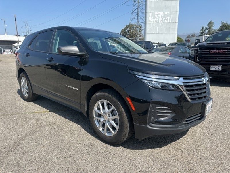 Certified 2024 Chevrolet Equinox LS w/ LS Convenience Package image 1