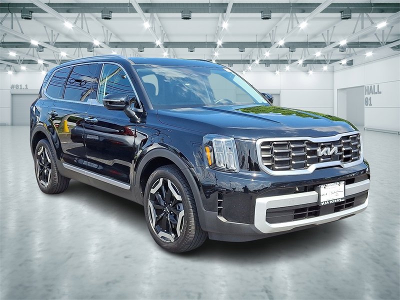 Certified 2025 Kia Telluride S image 1