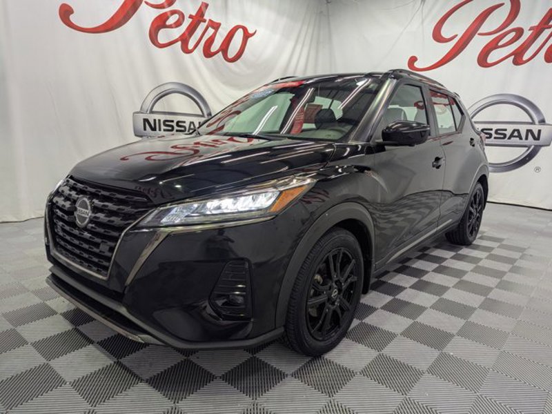 Certified 2022 Nissan Kicks SR image 1