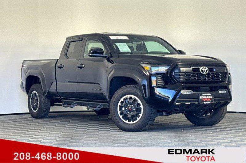 Certified 2024 Toyota Tacoma TRD Off-Road image 1