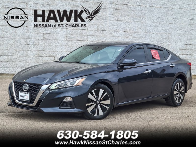 Certified 2022 Nissan Altima 2.5 SV w/ SV Premium Package image 1