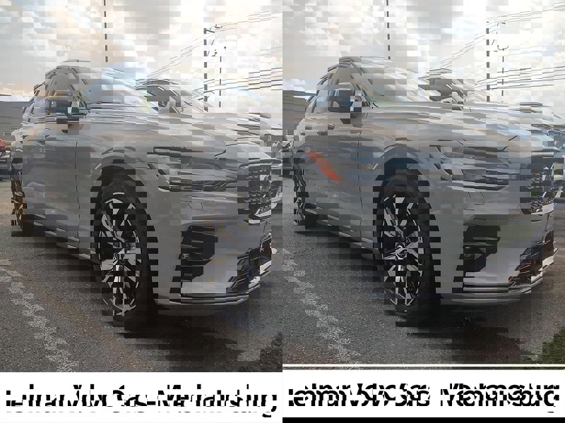 Certified 2025 Volvo S60 B5 Core image 1