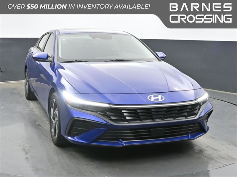 Certified 2024 Hyundai Elantra SEL w/ Convenience Package image 1