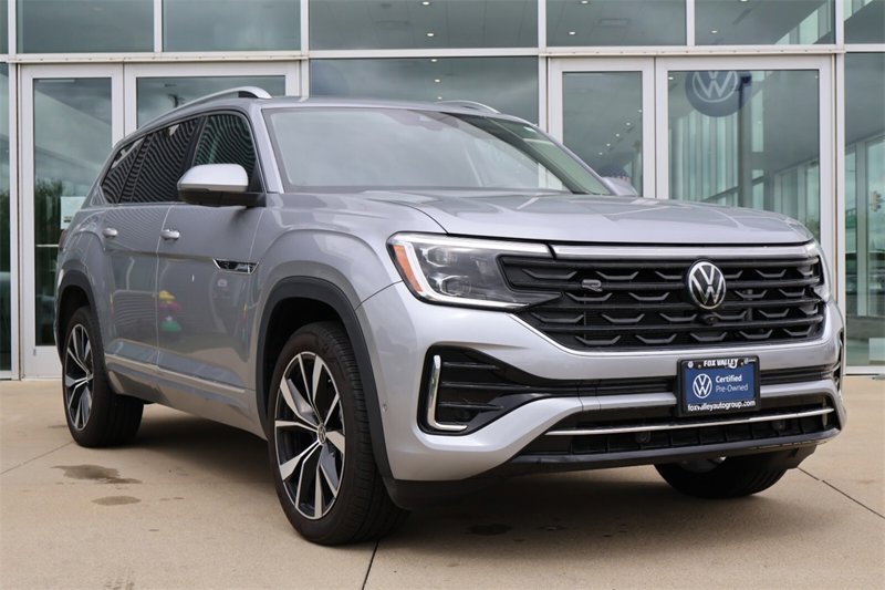 Certified 2024 Volkswagen Atlas SEL Premium R-Line image 1