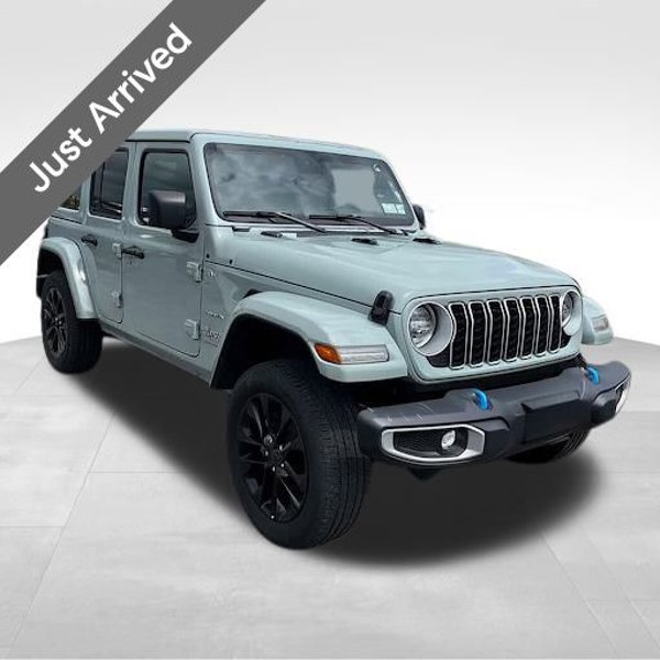 Used 2024 Jeep Wrangler Unlimited Sahara image 1