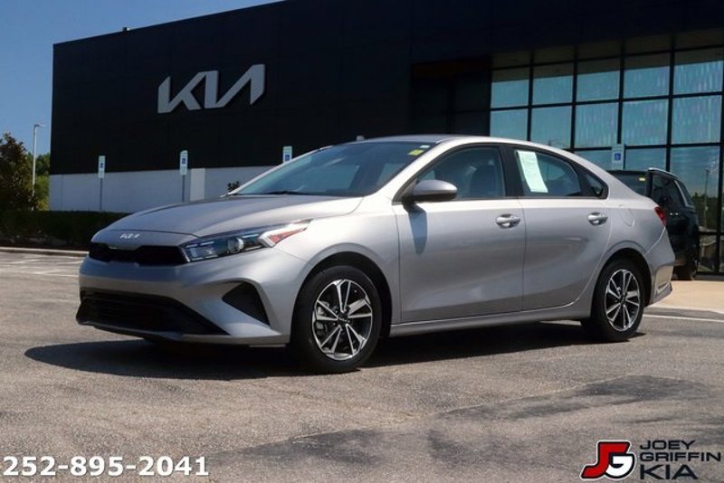 Certified 2024 Kia Forte LXS image 1