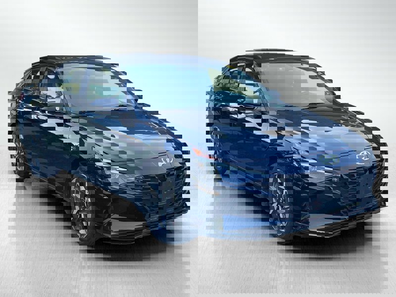 Certified 2023 Hyundai Elantra SEL w/ Convenience Package image 1