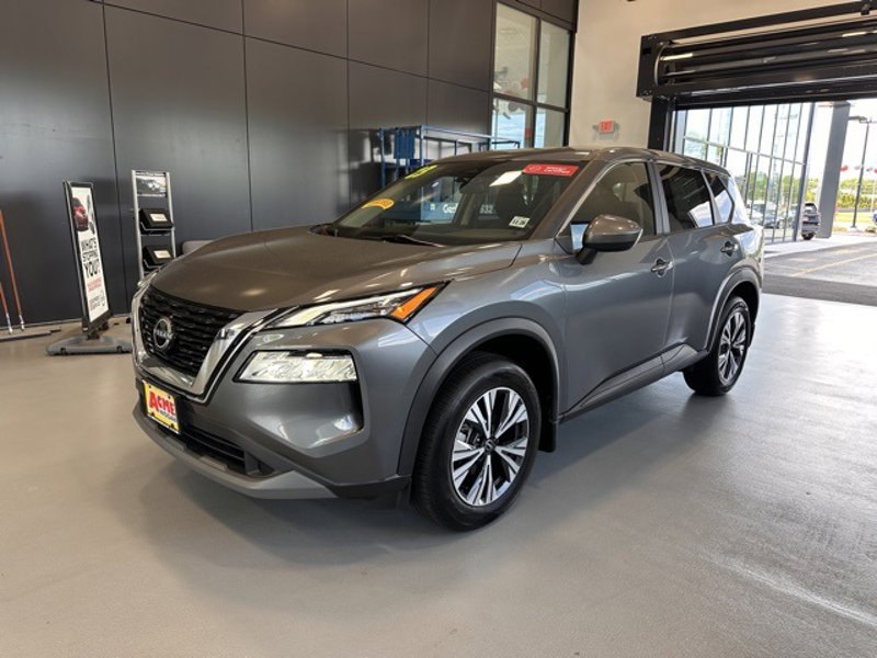 Certified 2023 Nissan Rogue SV image 1