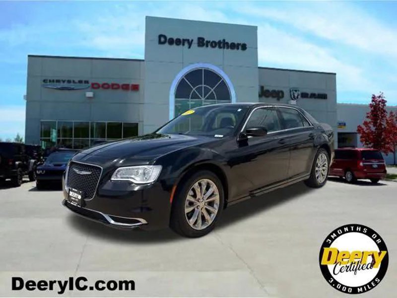 Certified 2017 Chrysler 300 Limited image 1