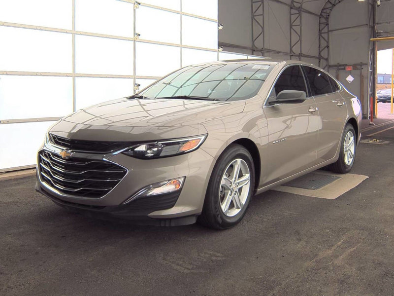 Used 2022 Chevrolet Malibu LS image 1