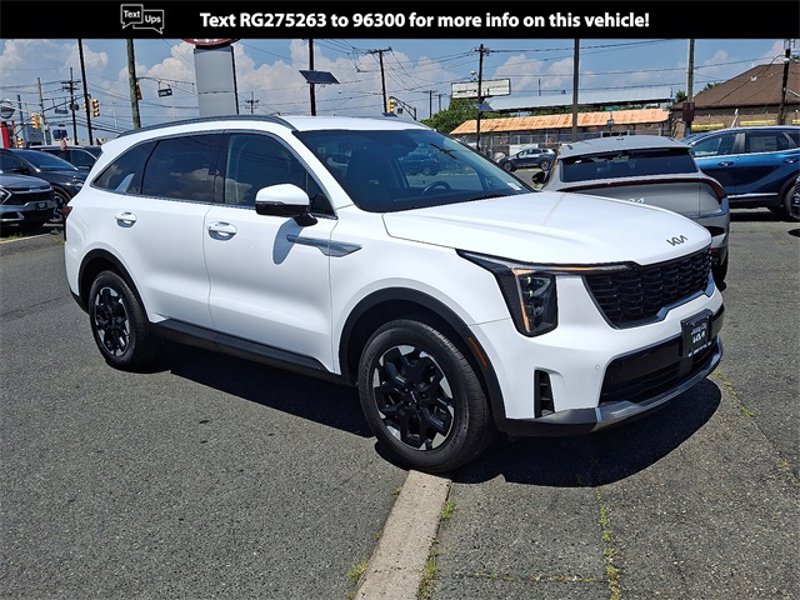 Certified 2024 Kia Sorento S image 1