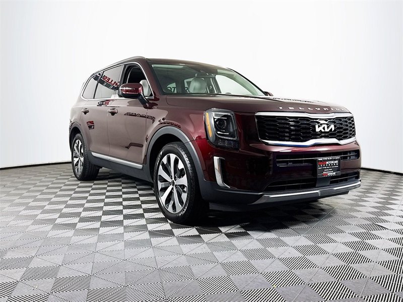 Certified 2022 Kia Telluride S image 1