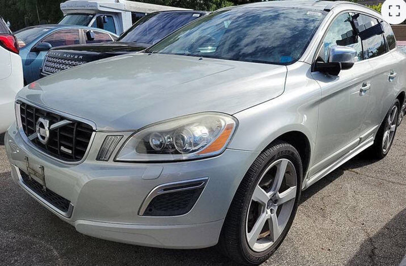 Used 2012 Volvo XC60 T6 R-Design image 1