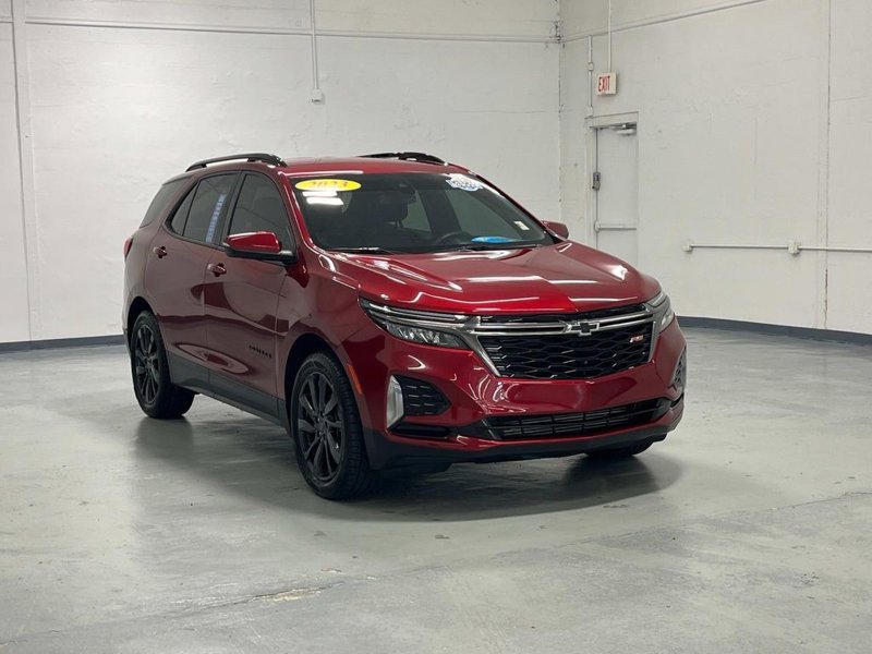 Certified 2023 Chevrolet Equinox RS image 1