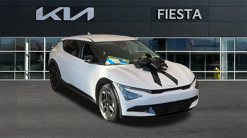 New 2025 Kia EV6 Wind image 1