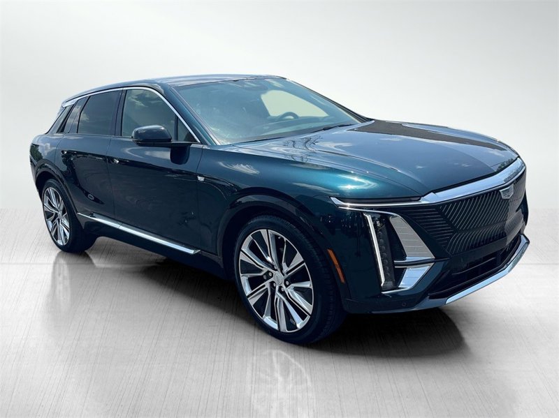 Certified 2024 Cadillac Lyriq Luxury image 1
