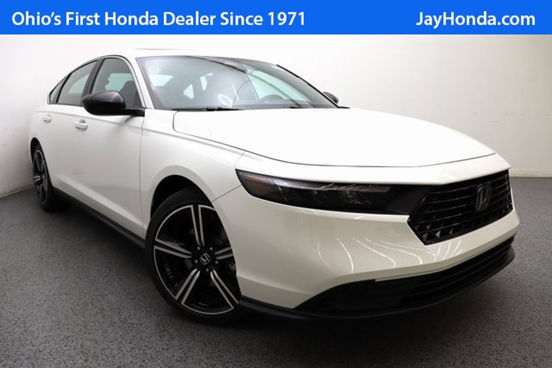 Certified 2025 Honda Accord Sport image 1