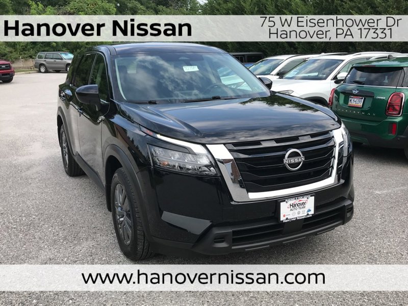 Certified 2024 Nissan Pathfinder S image 1