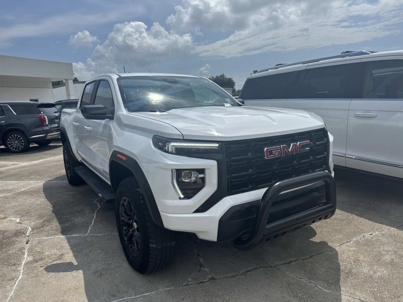 Certified 2023 GMC Canyon Elevation image 1