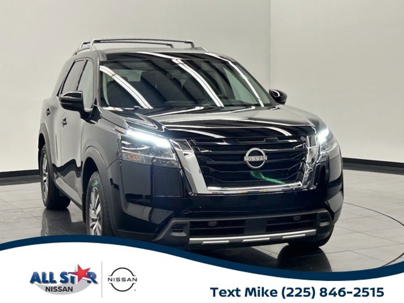 Certified 2024 Nissan Pathfinder SL image 1