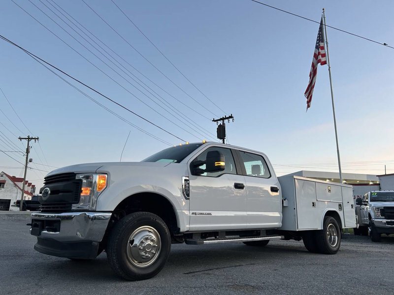 Used 2017 Ford F350 XL w/ Power Equipment Group image 1