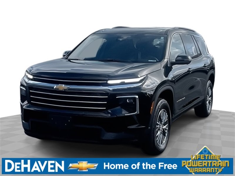 Certified 2024 Chevrolet Traverse LT w/ Trailering Package image 1
