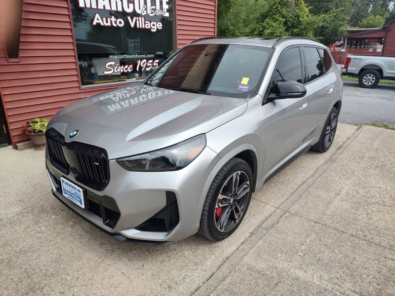 Used 2024 BMW X1 M35i w/ Premium Package image 1