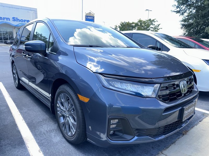 New 2026 Honda Odyssey Touring image 1