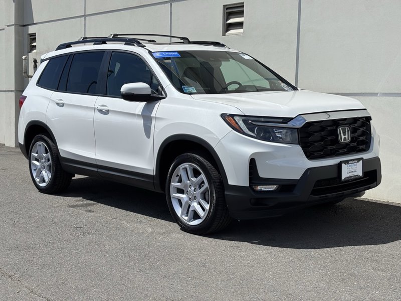 Certified 2025 Honda Passport EX-L image 1