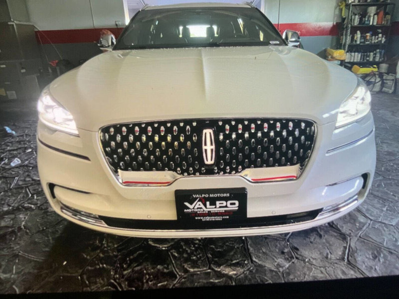 Used 2022 Lincoln Aviator Black Label w/ Dynamic Handling Package image 1