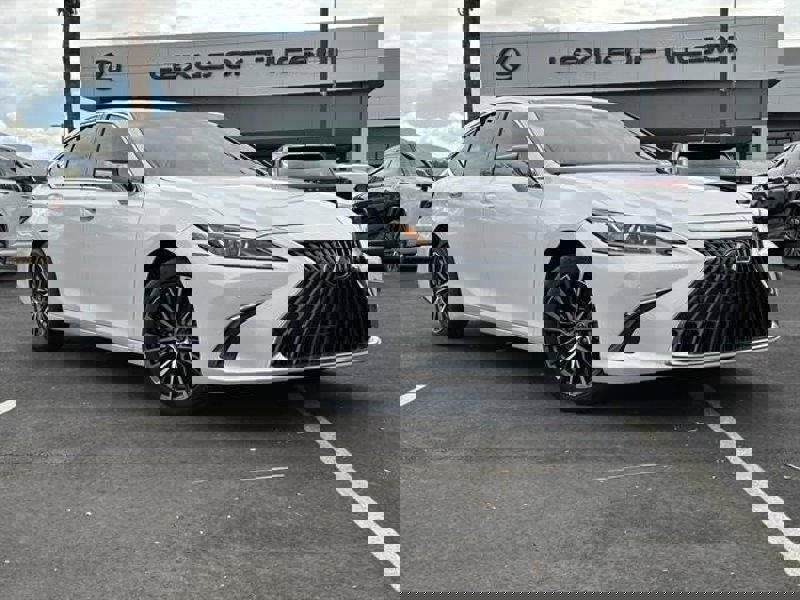 Certified 2025 Lexus ES 350 w/ Premium Package image 1