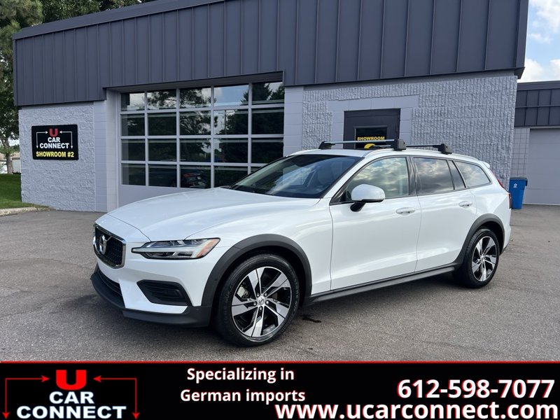 Used 2020 Volvo V60 T5 Cross Country w/ Protection Package Premier image 1