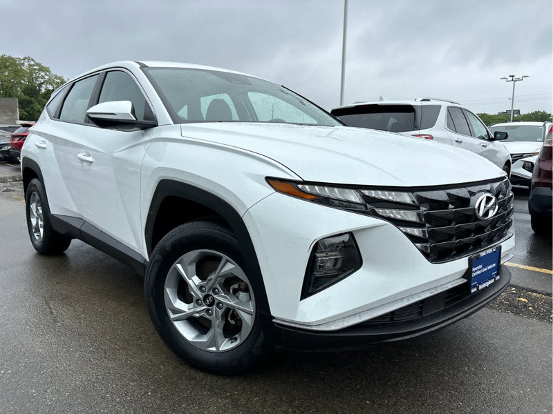 Certified 2022 Hyundai Tucson SE image 1