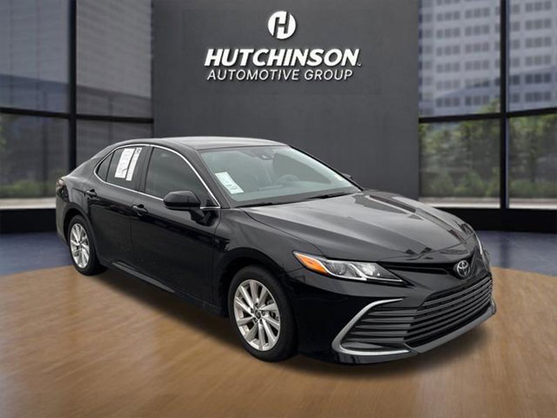 Certified 2024 Toyota Camry LE image 1