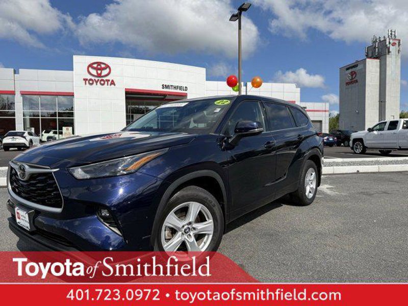 Certified 2022 Toyota Highlander LE image 1