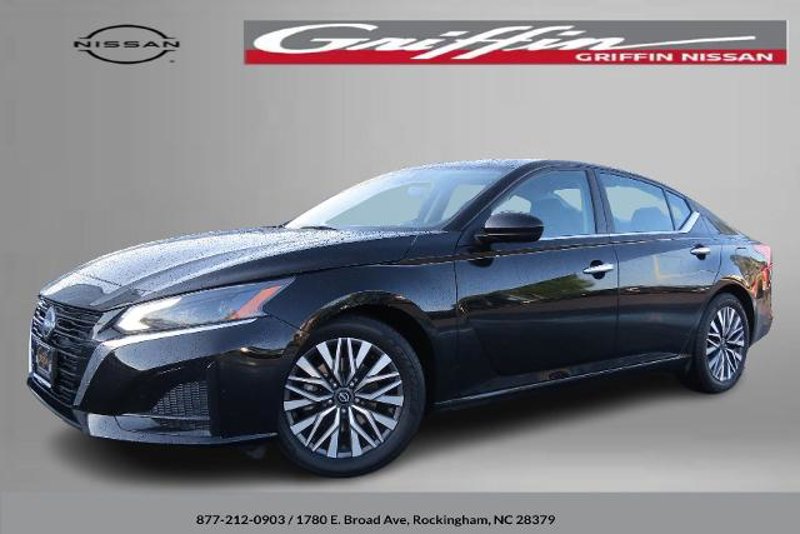 Certified 2023 Nissan Altima 2.5 SV image 1