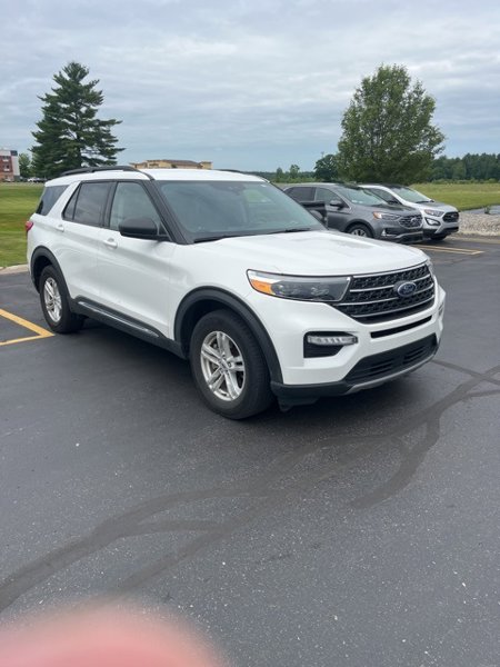 Certified 2022 Ford Explorer XLT w/ Equipment Group 202A image 1