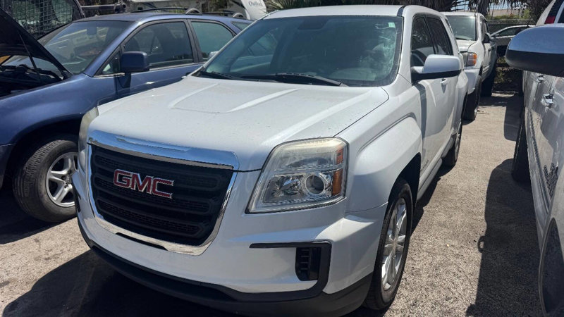 Used 2017 GMC Terrain SLE image 1