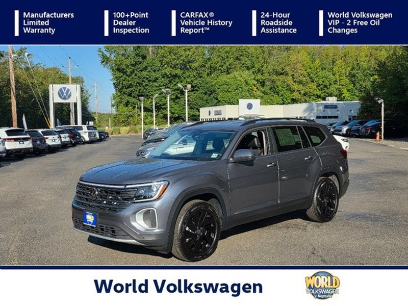 Certified 2024 Volkswagen Atlas SE image 1