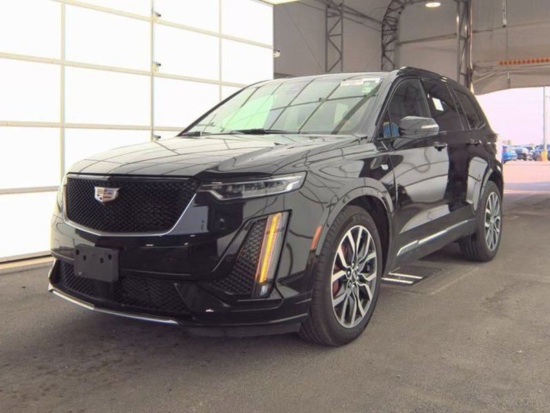 Used 2024 Cadillac XT6 Sport w/ Platinum Package image 1