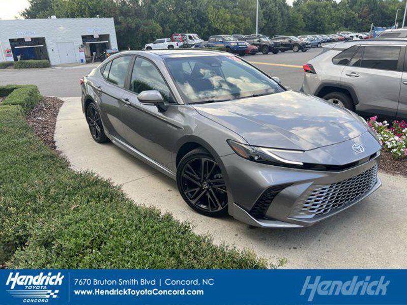 Certified 2025 Toyota Camry XSE image 1