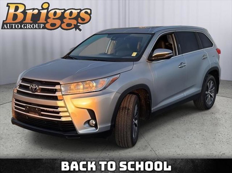 Certified 2019 Toyota Highlander XLE image 1