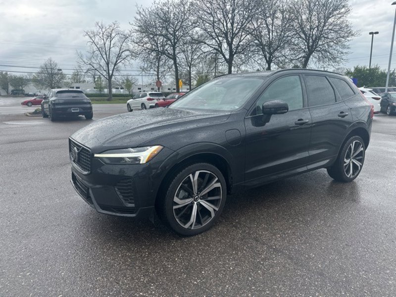 Certified 2022 Volvo XC60 T8 R-Design w/ Advanced Package image 1